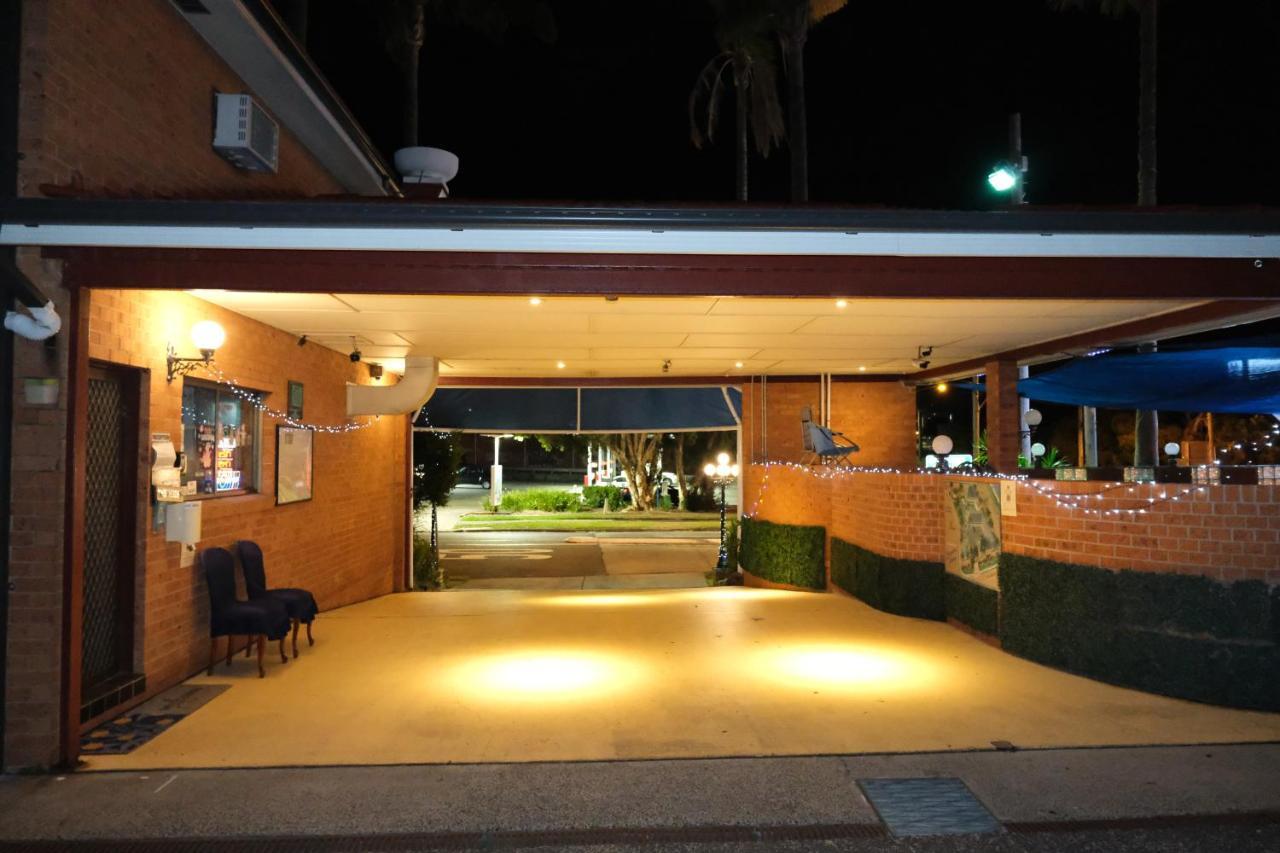 Sapphire Palms Motel Entrance Extérieur photo