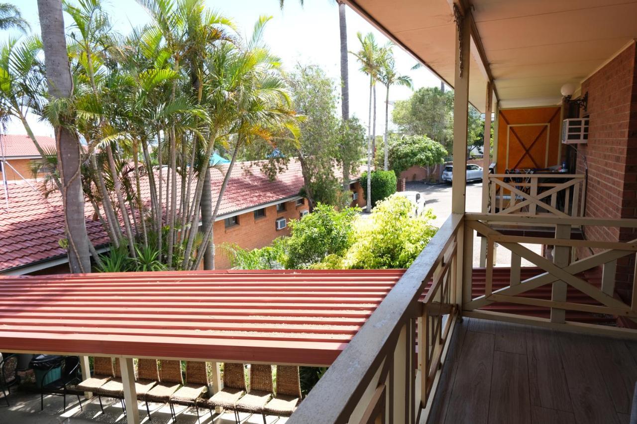 Sapphire Palms Motel Entrance Extérieur photo