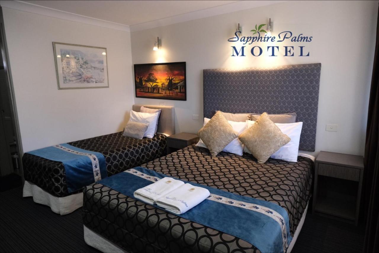 Sapphire Palms Motel Entrance Extérieur photo