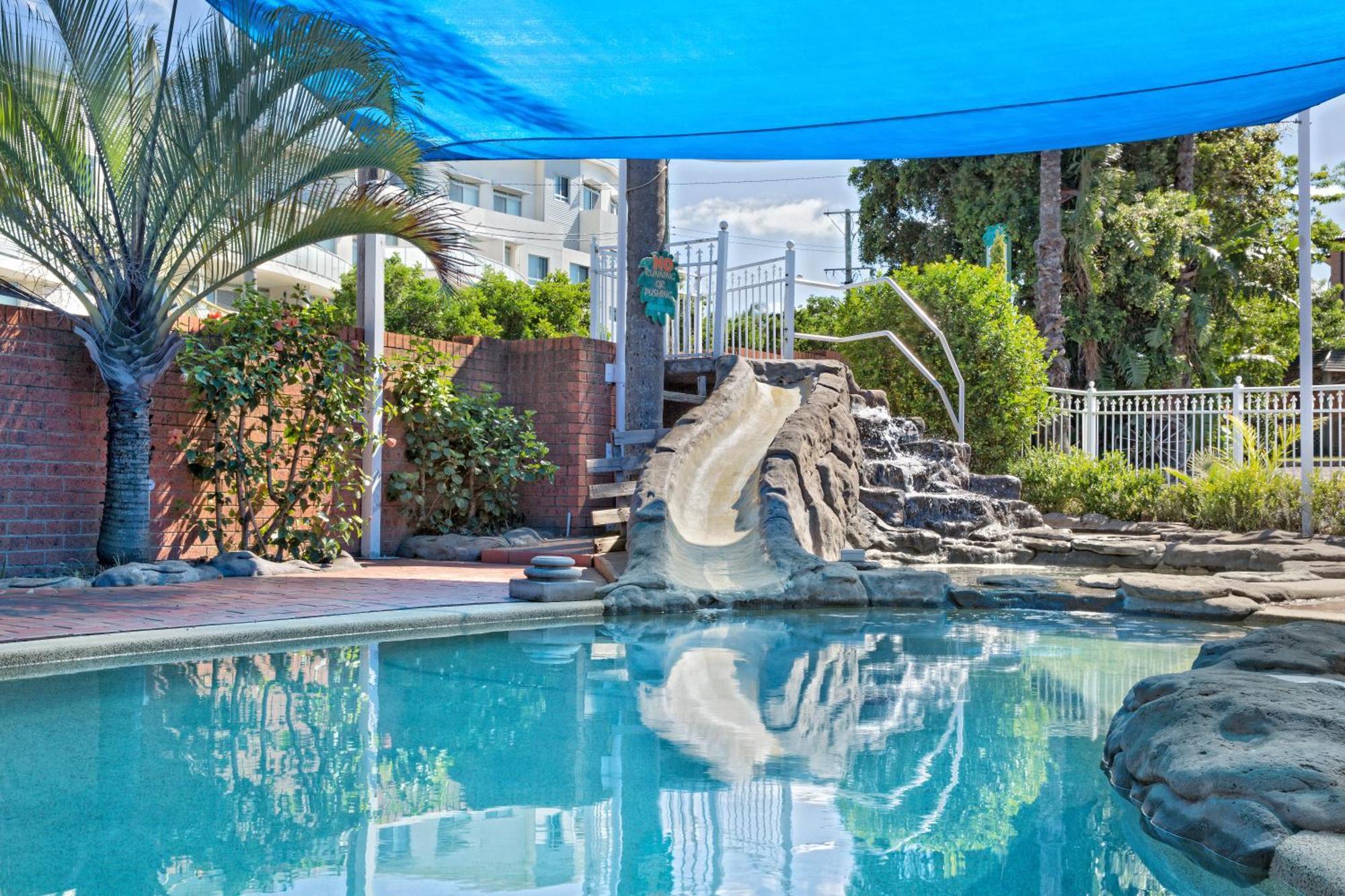Sapphire Palms Motel Entrance Extérieur photo